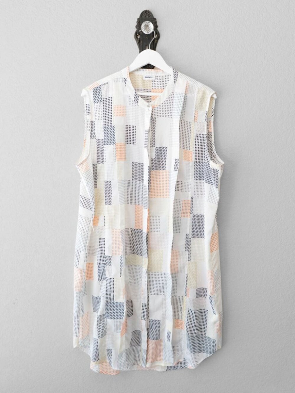 DKNYC Sleeveless Shirt Dress XL White Black Orange Pattern Button Front Modern - Picture 2 of 15